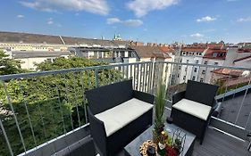Apartment With Stunning Views